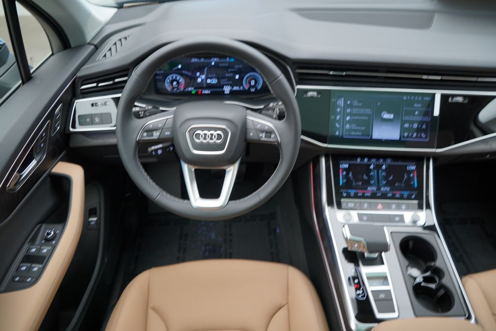 2025 Audi Q7  12