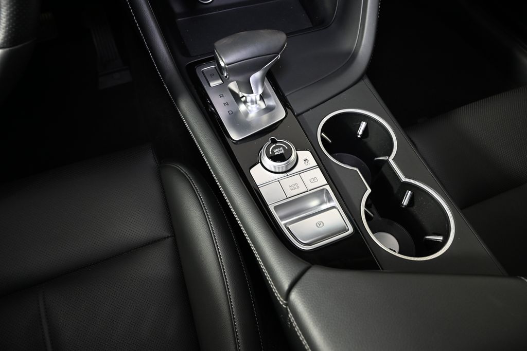 2023 Genesis G70 2.0T 19