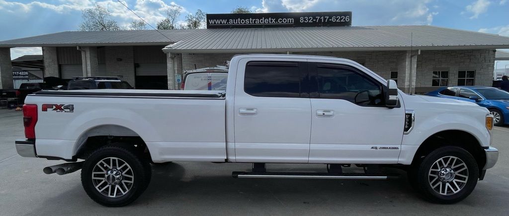 2017 Ford F-350SD Lariat - 6