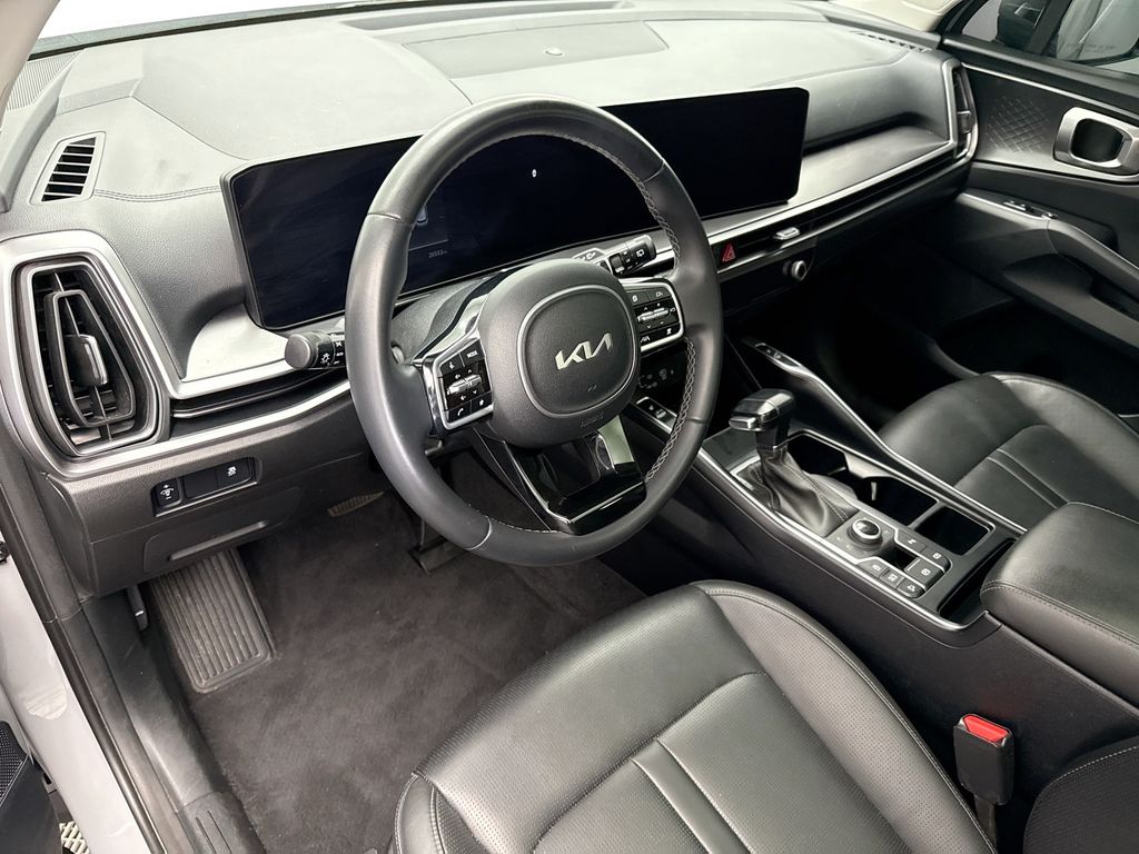 Thumbnail: 2024 Kia Sorento - 9