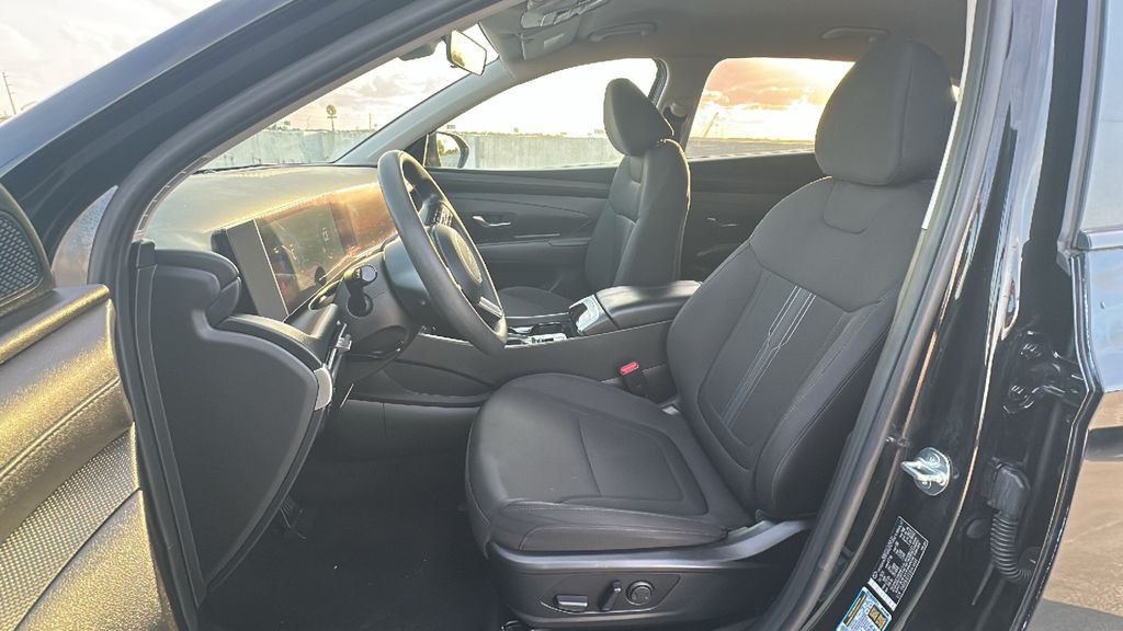 2025 Hyundai Tucson SEL - 3