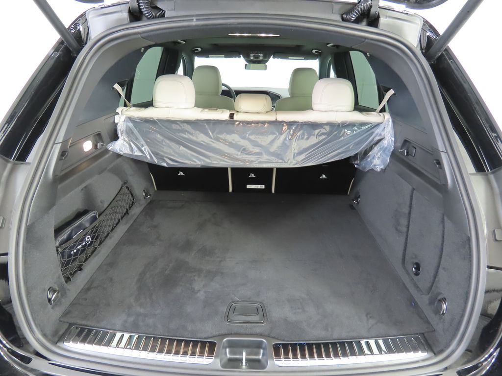 Thumbnail: 2026 Mercedes-Benz GLE - 28