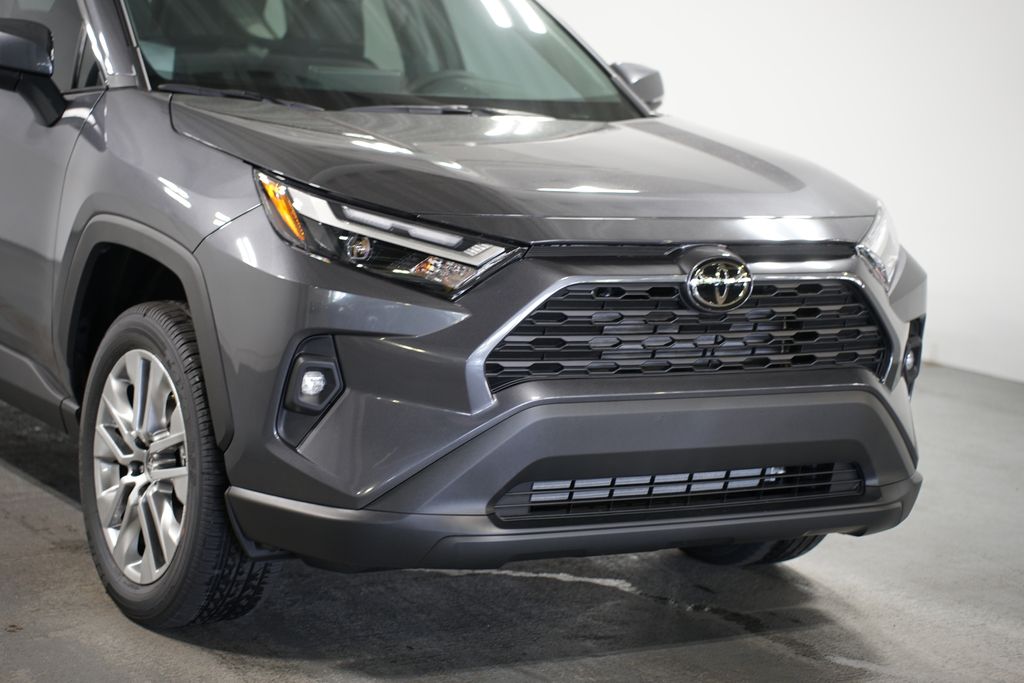 Thumbnail: 2025 Toyota RAV4 - 4
