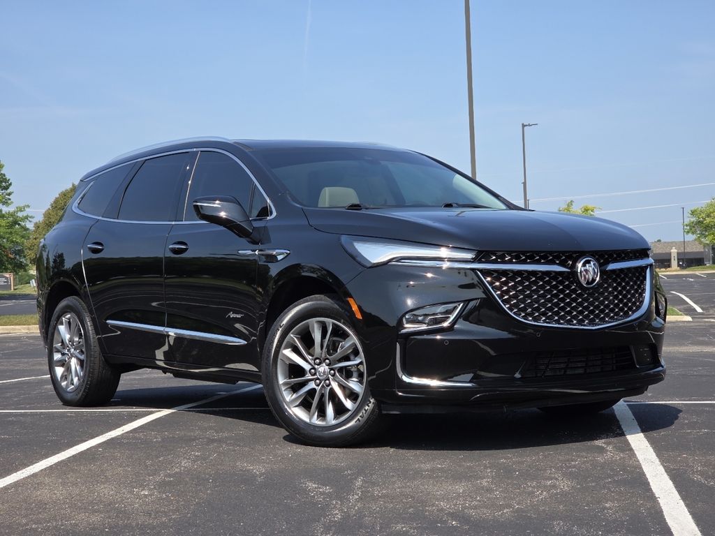 Used 2024 Black Buick Avenir image 2