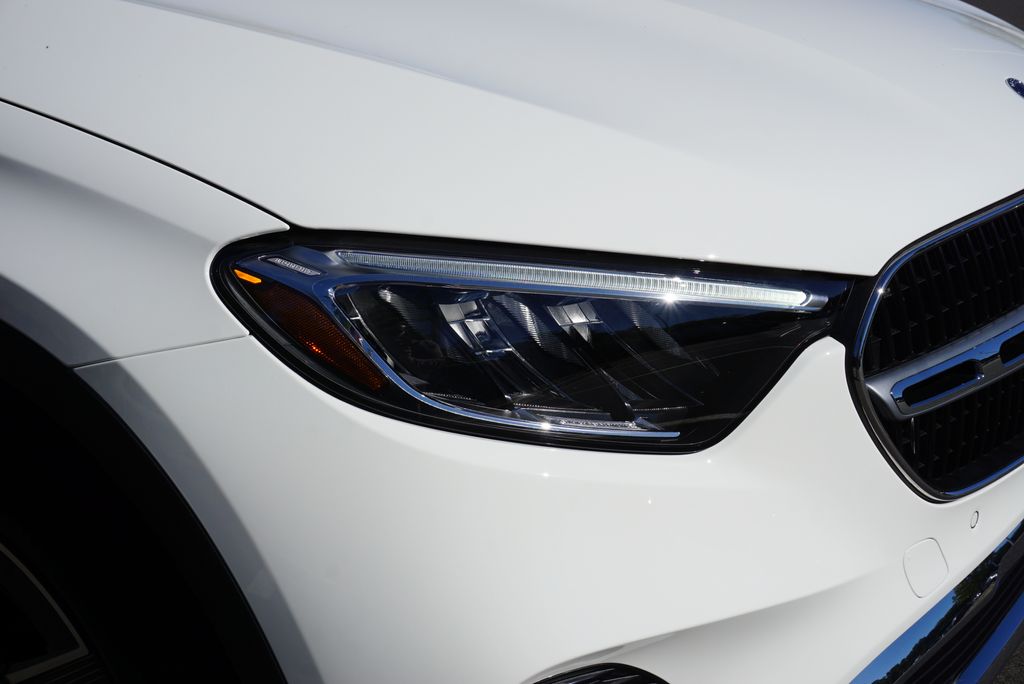 Thumbnail: 2026 Mercedes-Benz GLC - 11