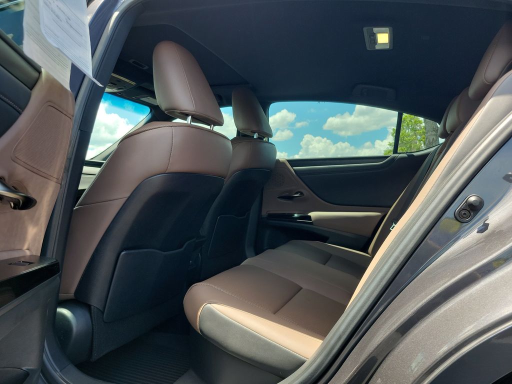 used 2023 Lexus ES car, priced at $41,998