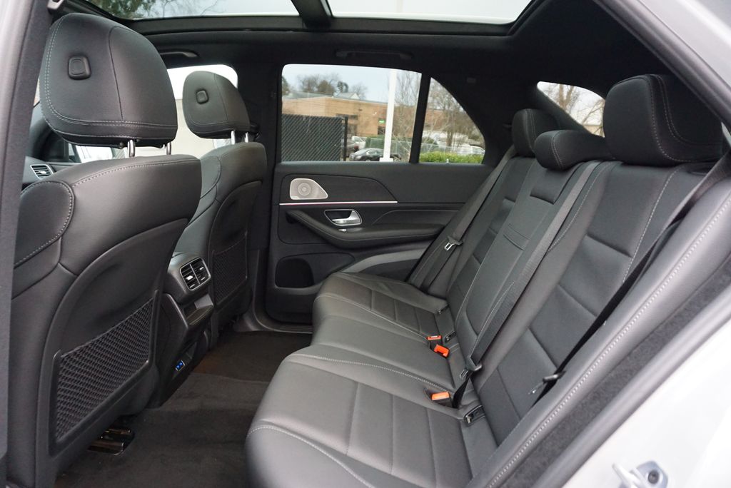 Thumbnail: 2026 Mercedes-Benz GLE - 13