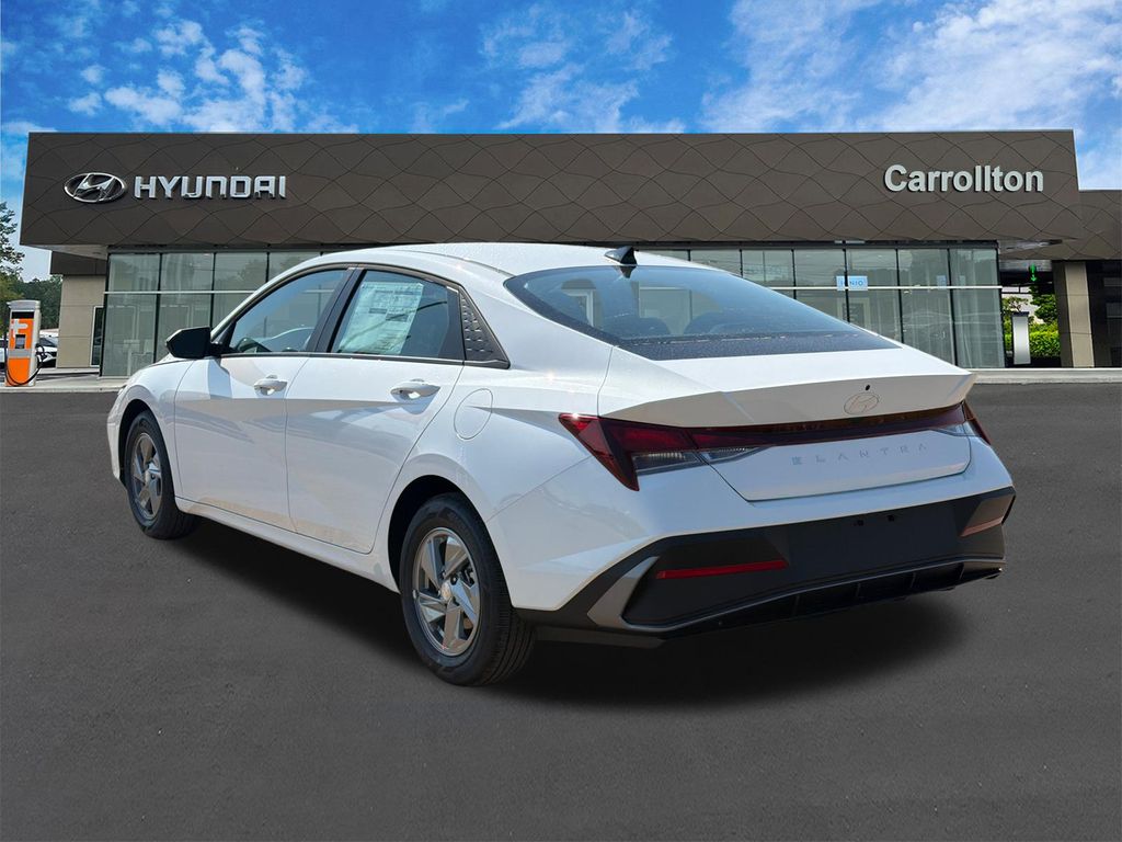 New 2026 White Hyundai SE image 8