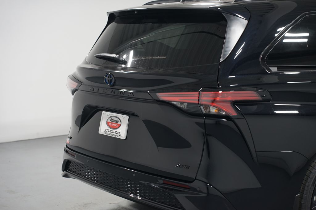 Thumbnail: 2025 Toyota Sienna - 9