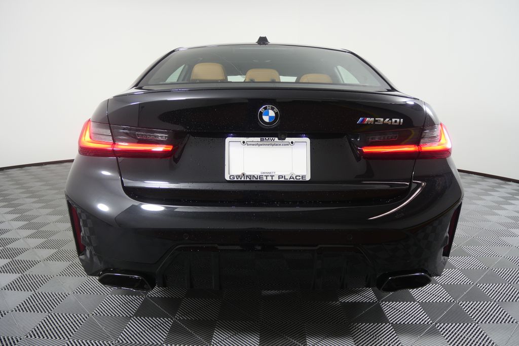 Thumbnail: 2026 BMW 3 Series - 4