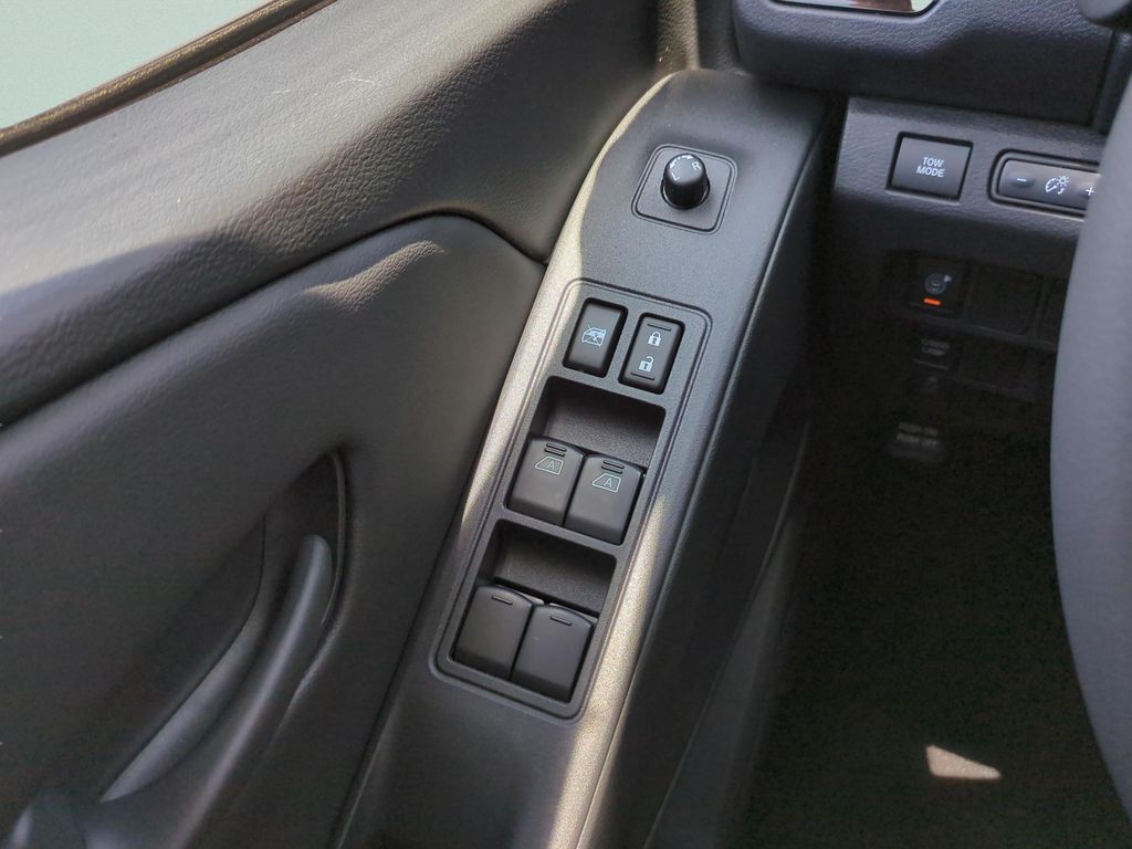 New 2026 Boulder Gray Pearl Nissan Crew Cab SV image 18