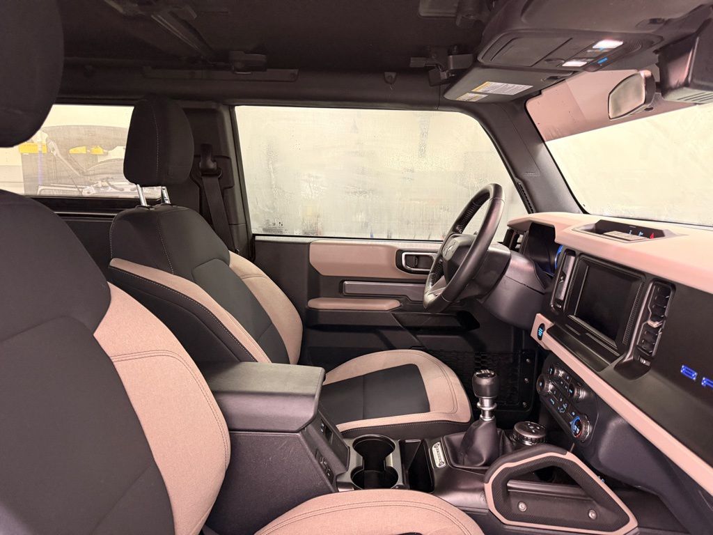 Thumbnail: 2022 Ford Bronco - 23