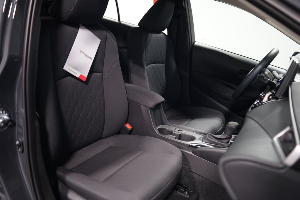 2025 Toyota Corolla LE 25