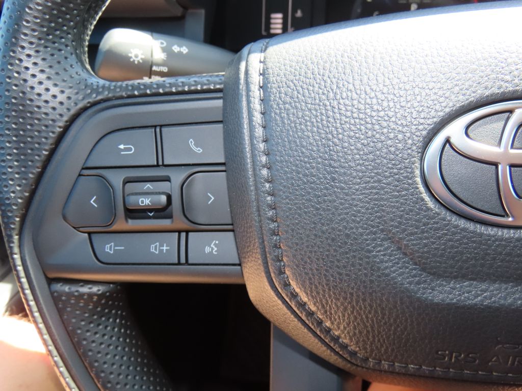 2025 Toyota Tacoma TRD Sport 11