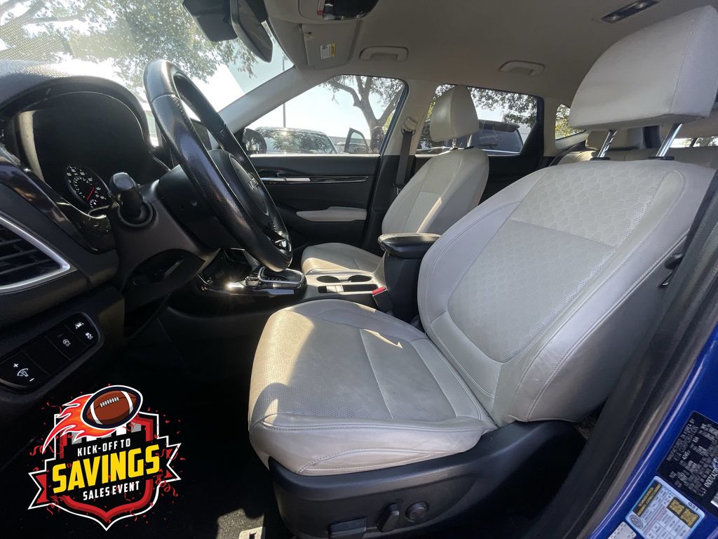 Used 2023 Kia Seltos SUV