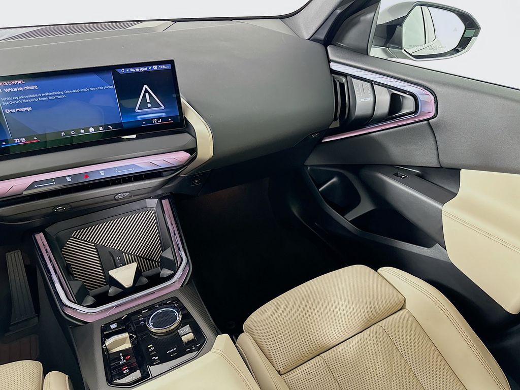 Thumbnail: 2025 BMW X3 - 22