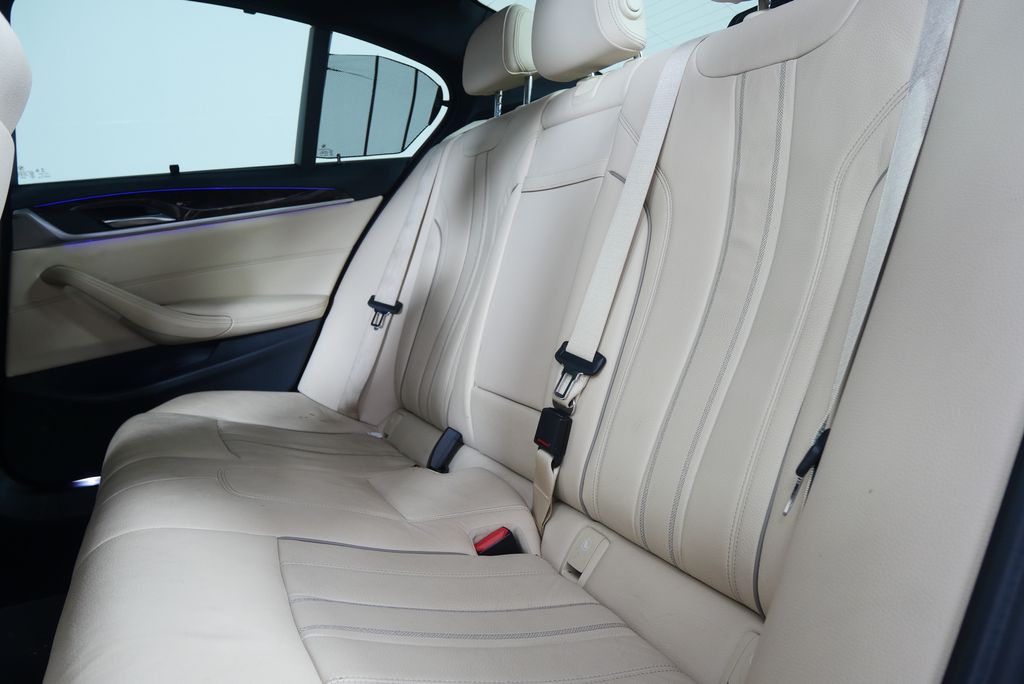 Thumbnail: 2019 BMW 5 Series - 15