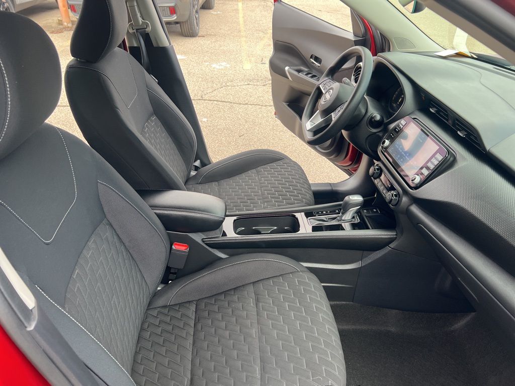 2022 Nissan Kicks SV photo