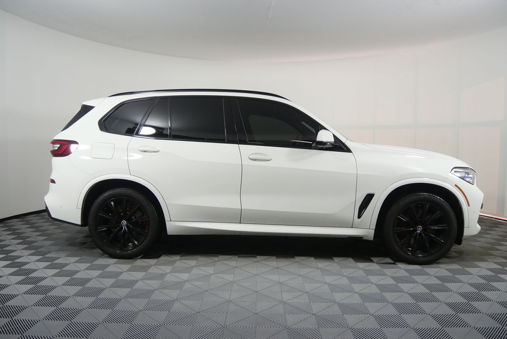 Thumbnail: 2023 BMW X5 - 2