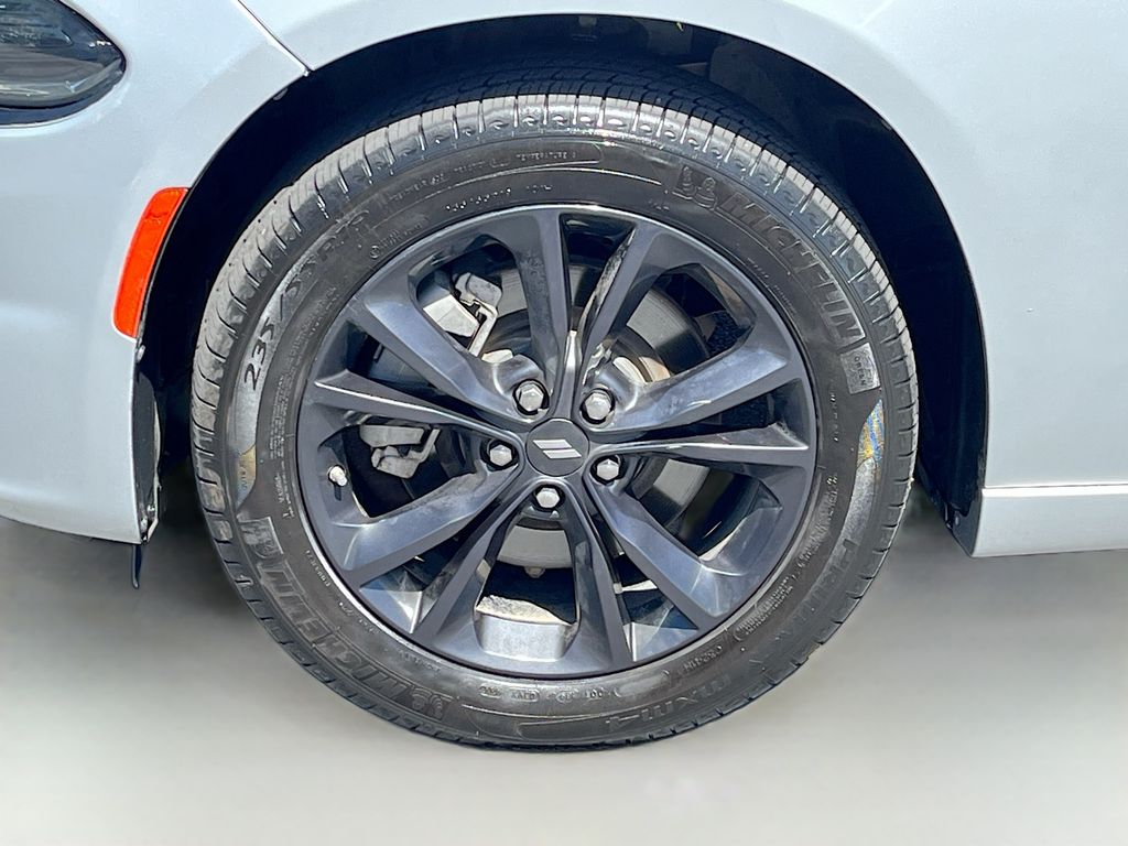 Used 2023 Silver Dodge SXT image 31