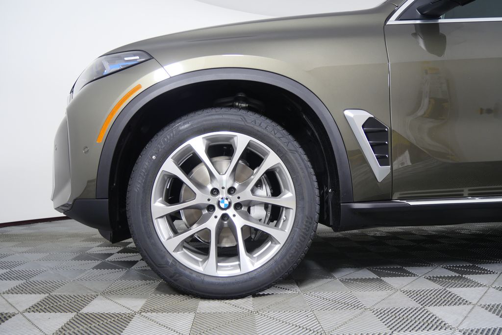 Thumbnail: 2026 BMW X5 - 7