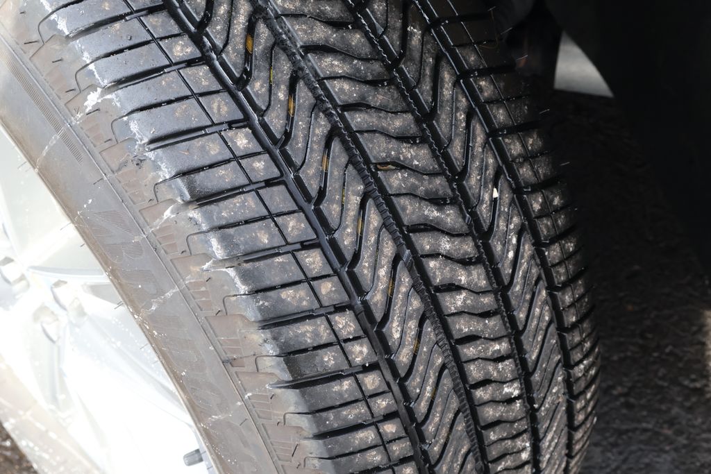 Thumbnail: 2023 Chevrolet Traverse - 15