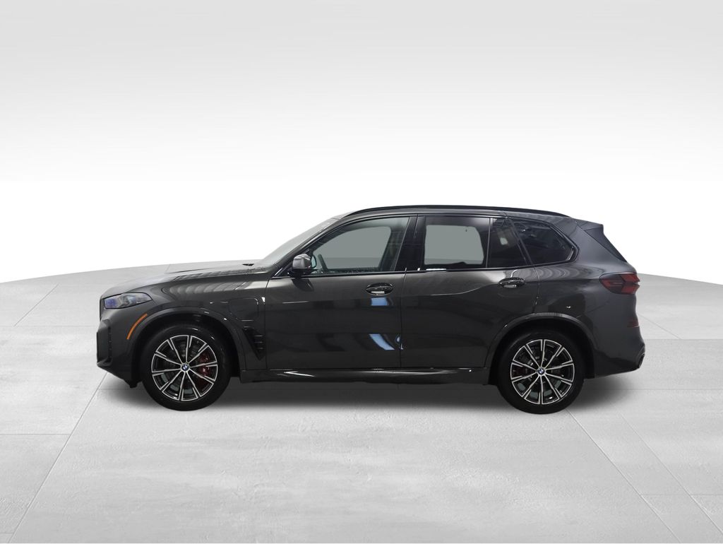 Thumbnail: 2026 BMW X5 - 2
