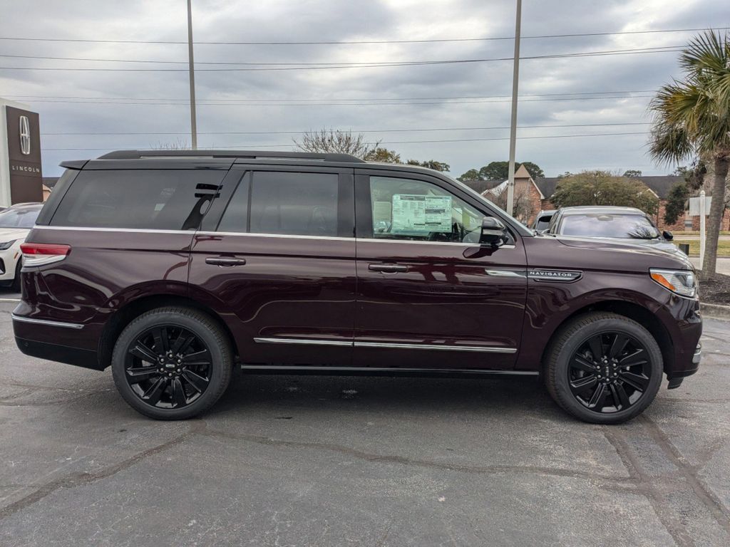 2024 Lincoln Navigator Black Label