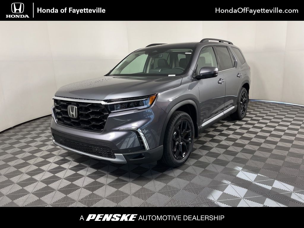 2025 Honda Pilot Touring -
                Fayetteville, AR