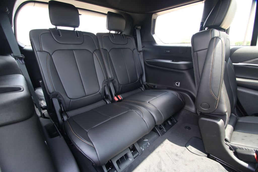 New 2026 Jeep Grand Cherokee L SUV