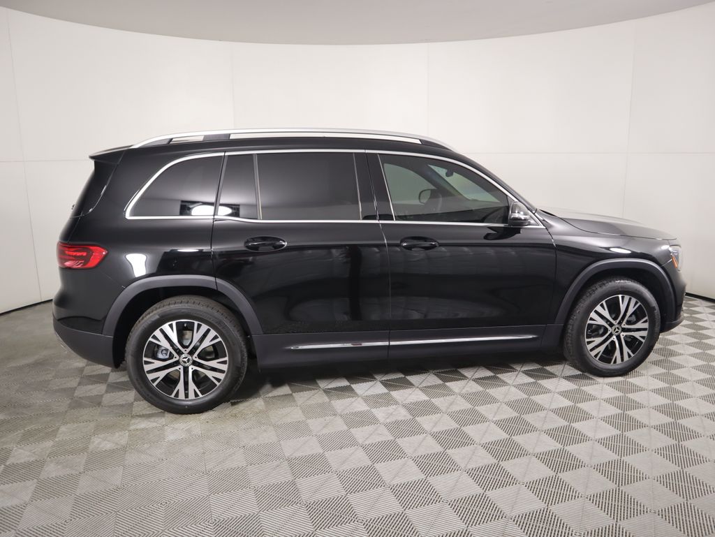 Thumbnail: 2026 Mercedes-Benz GLB - 4