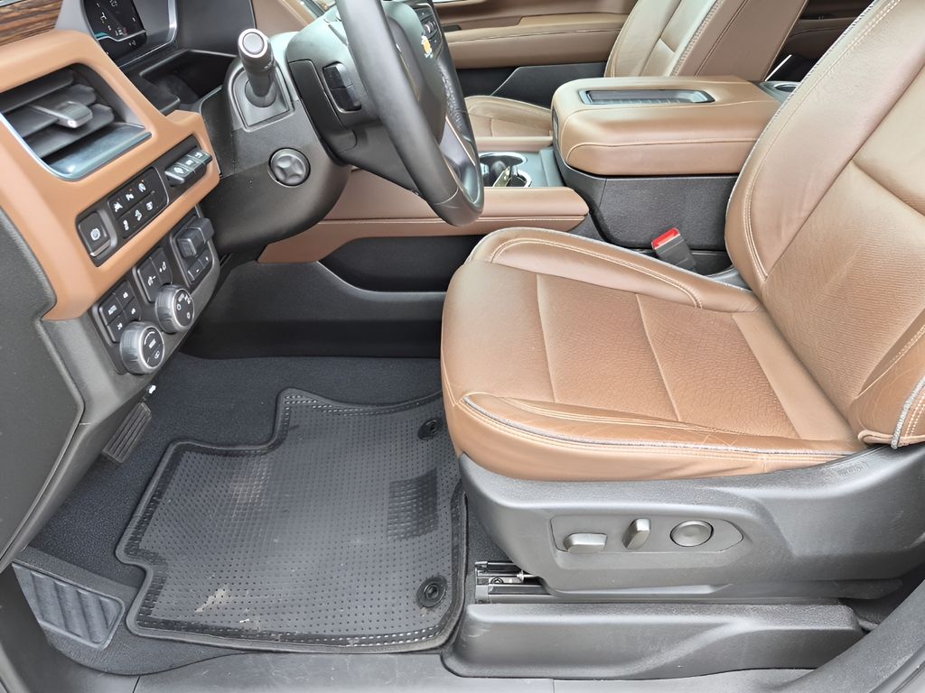 Used Car 2023 Chevrolet Suburban  High Country For Sale Under $60,000 In Austin, Texas