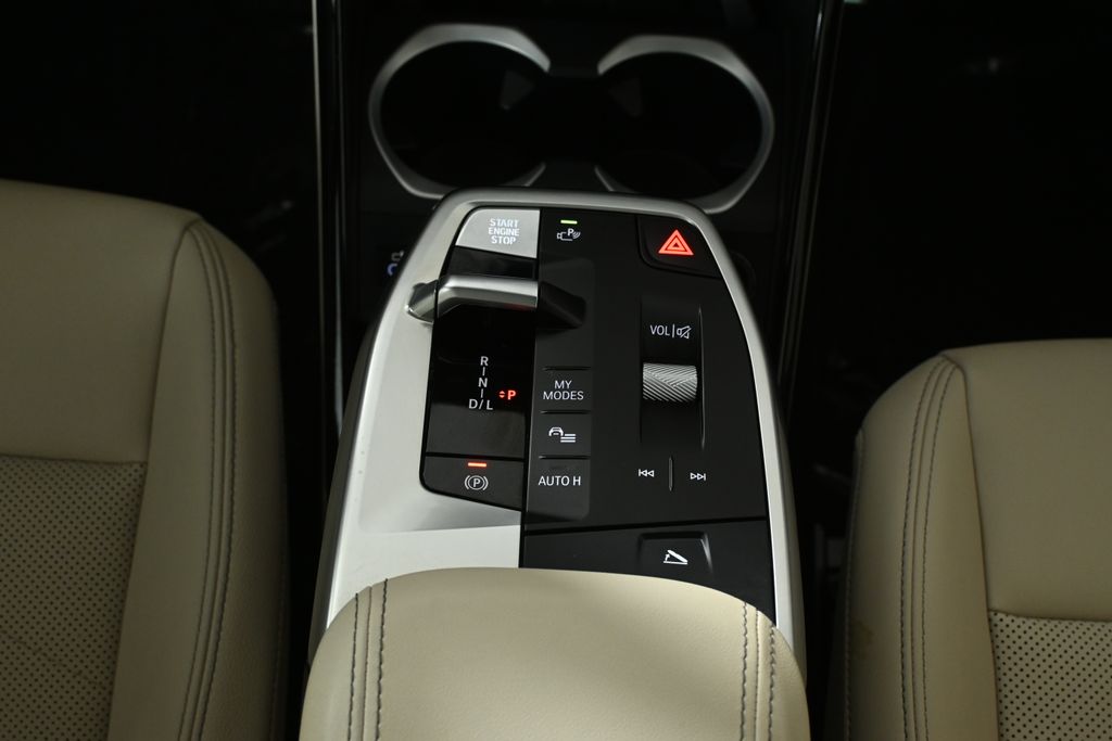 Thumbnail: 2025 BMW X1 - 24