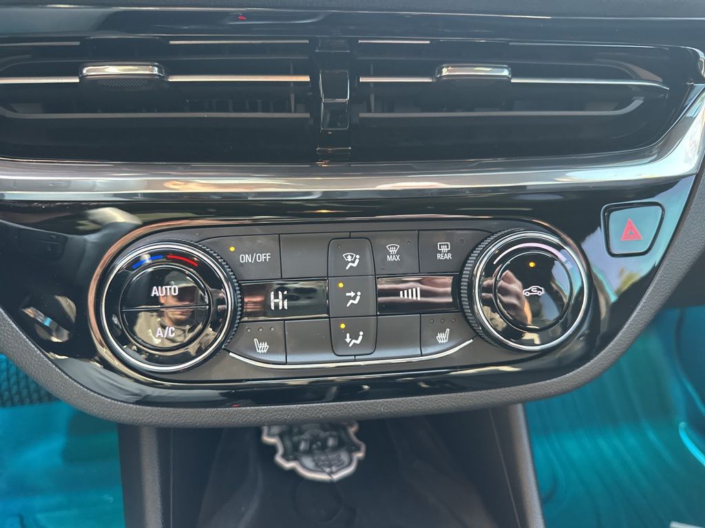 Used 2025 Blue Buick Sport Touring image 14