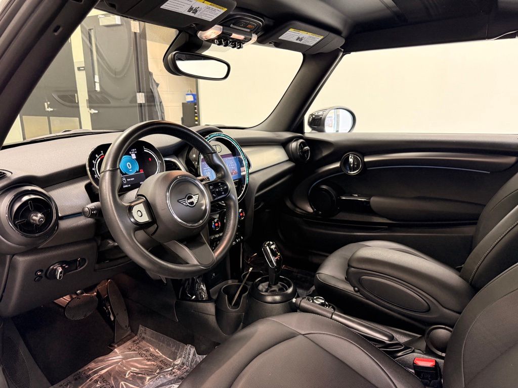 Thumbnail: 2023 MINI Cooper - 9