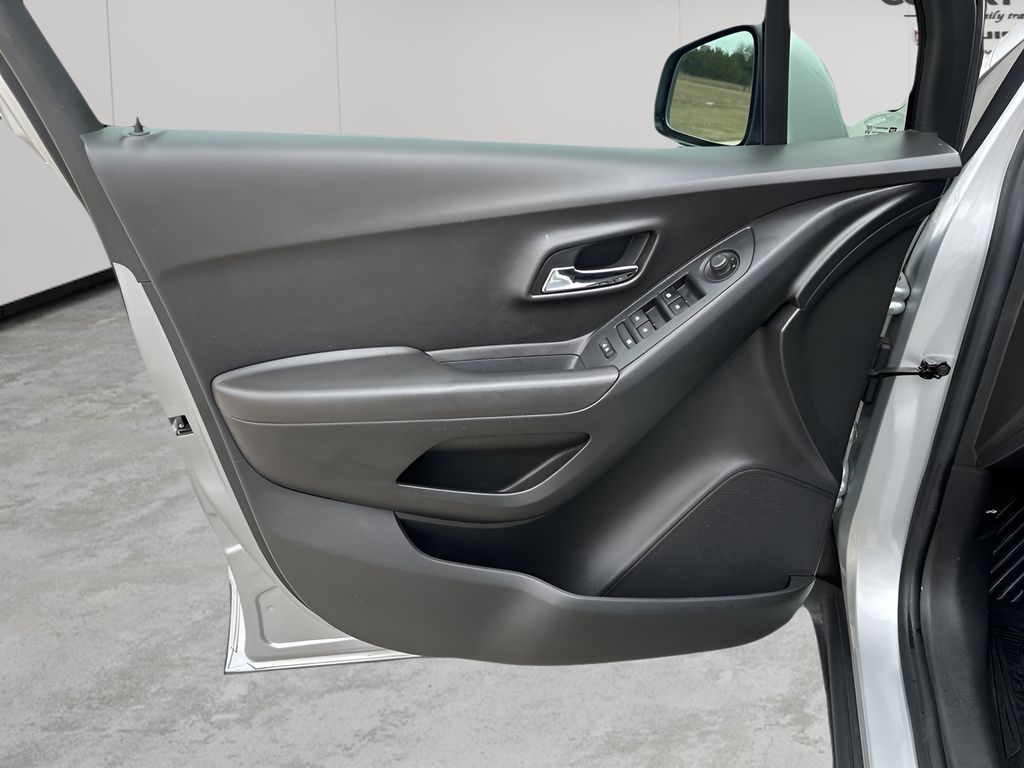 Used Car 2020 Chevrolet Trax  Ls For Sale Under $15,000 In Austin, Texas