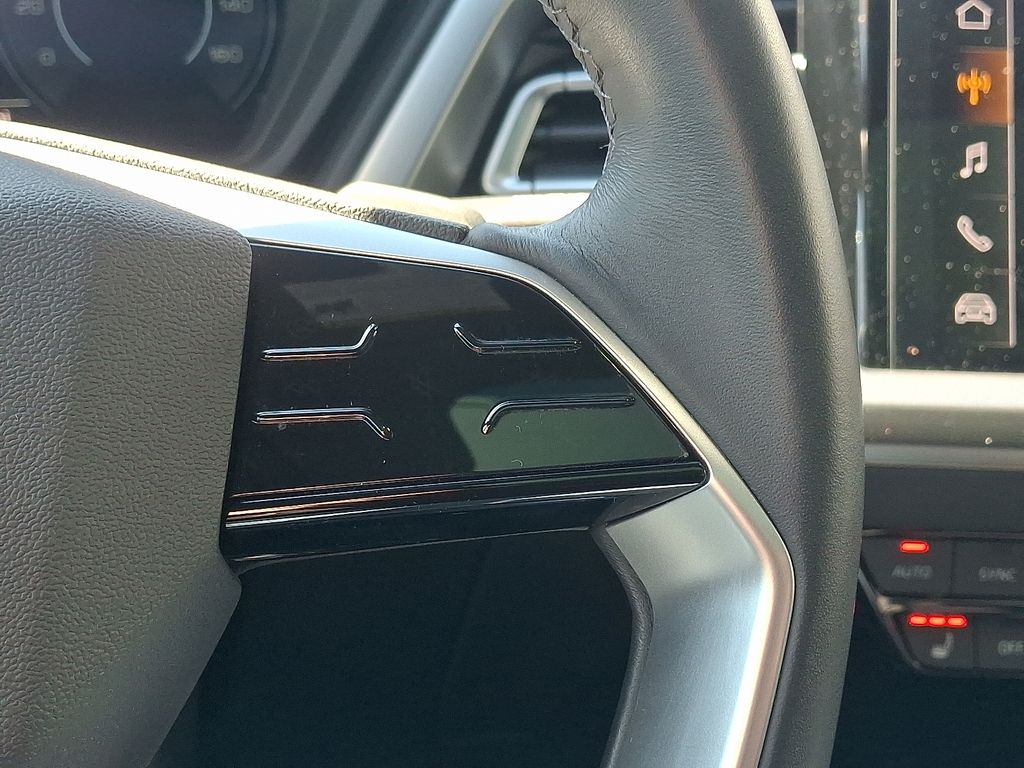 Thumbnail: 2024 Audi Q4 e-tron - 22