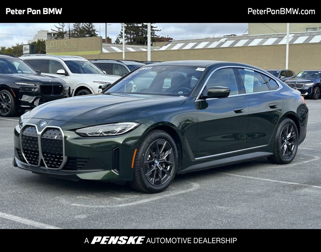 Thumbnail: 2023 BMW i4 - 1