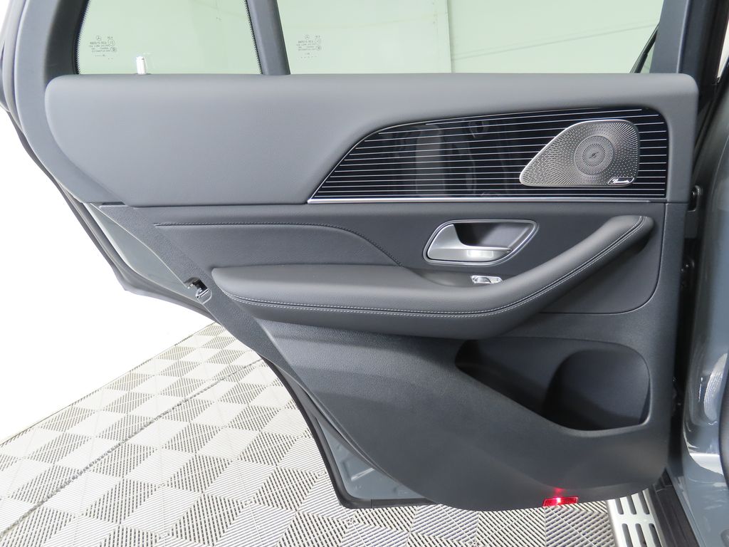 Thumbnail: 2026 Mercedes-Benz GLE - 28