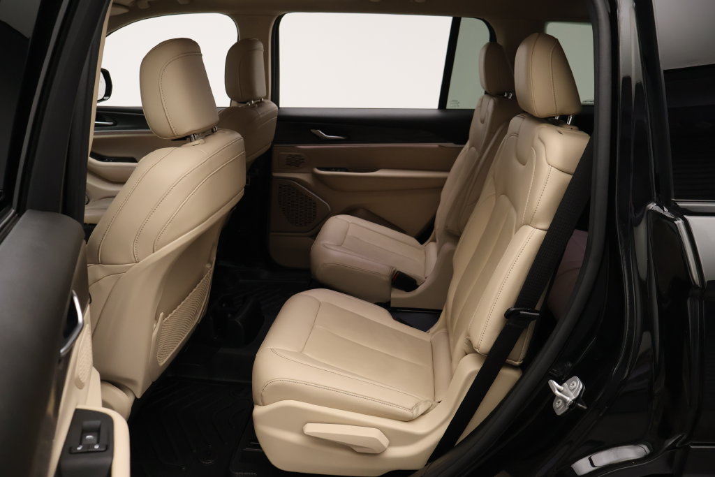 Thumbnail: 2021 Jeep Grand Cherokee L - 19