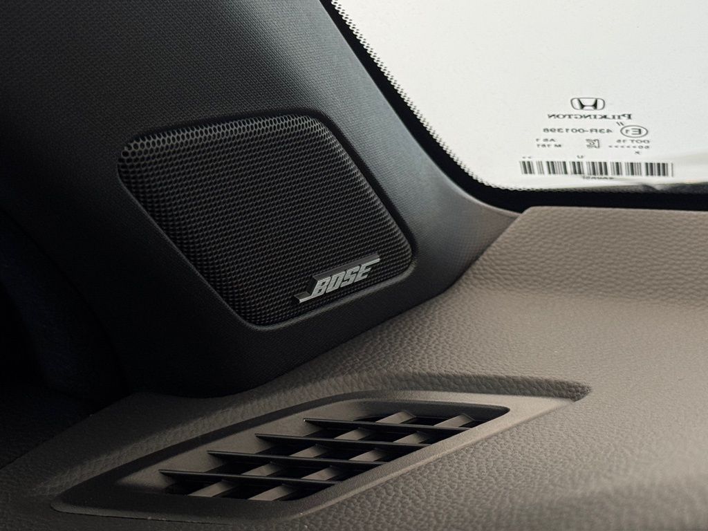 2026 Honda CR-V Hybrid Sport Touring - 8