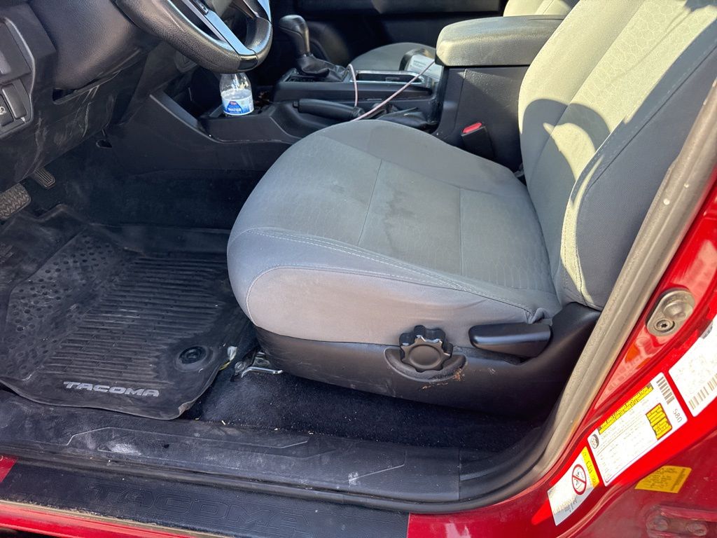 Thumbnail: 2019 Toyota Tacoma - 12