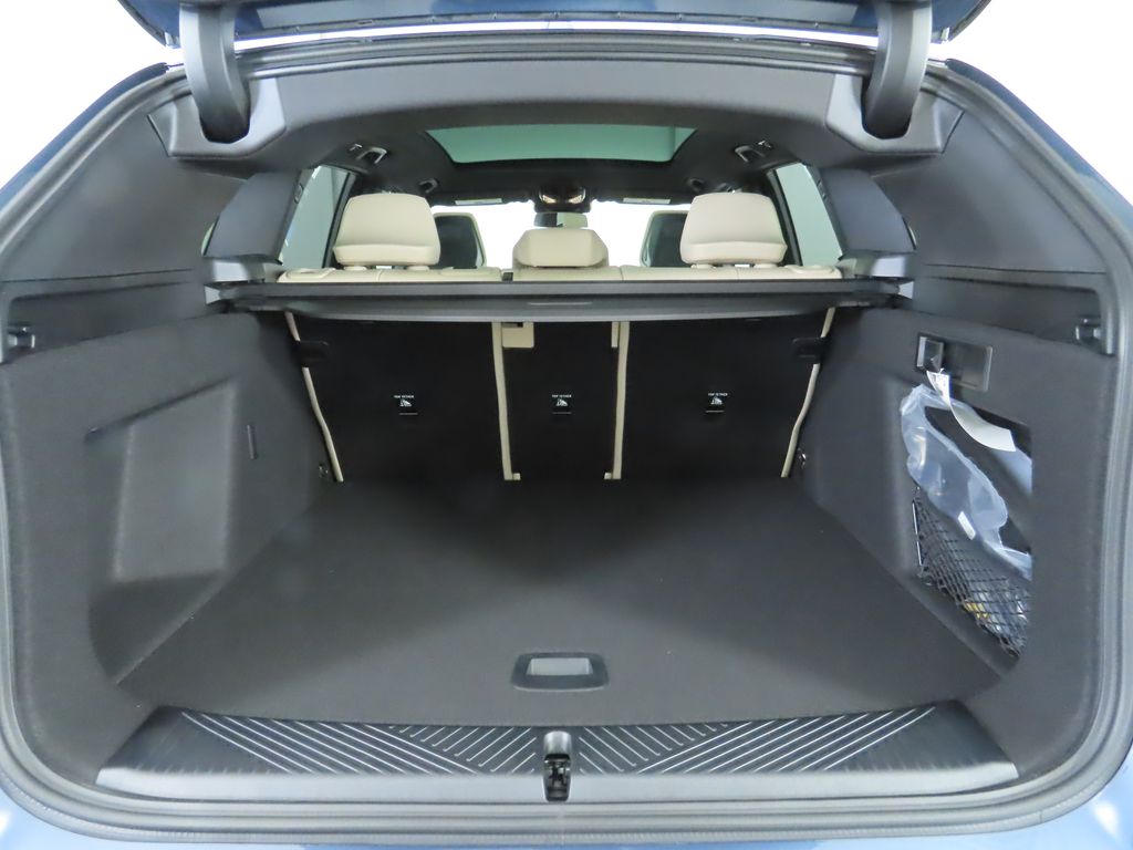 Thumbnail: 2025 BMW X3 - 29