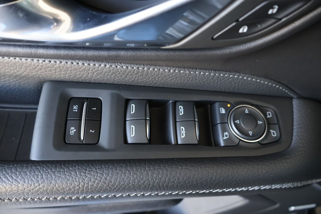 2022 GMC Yukon Denali 29