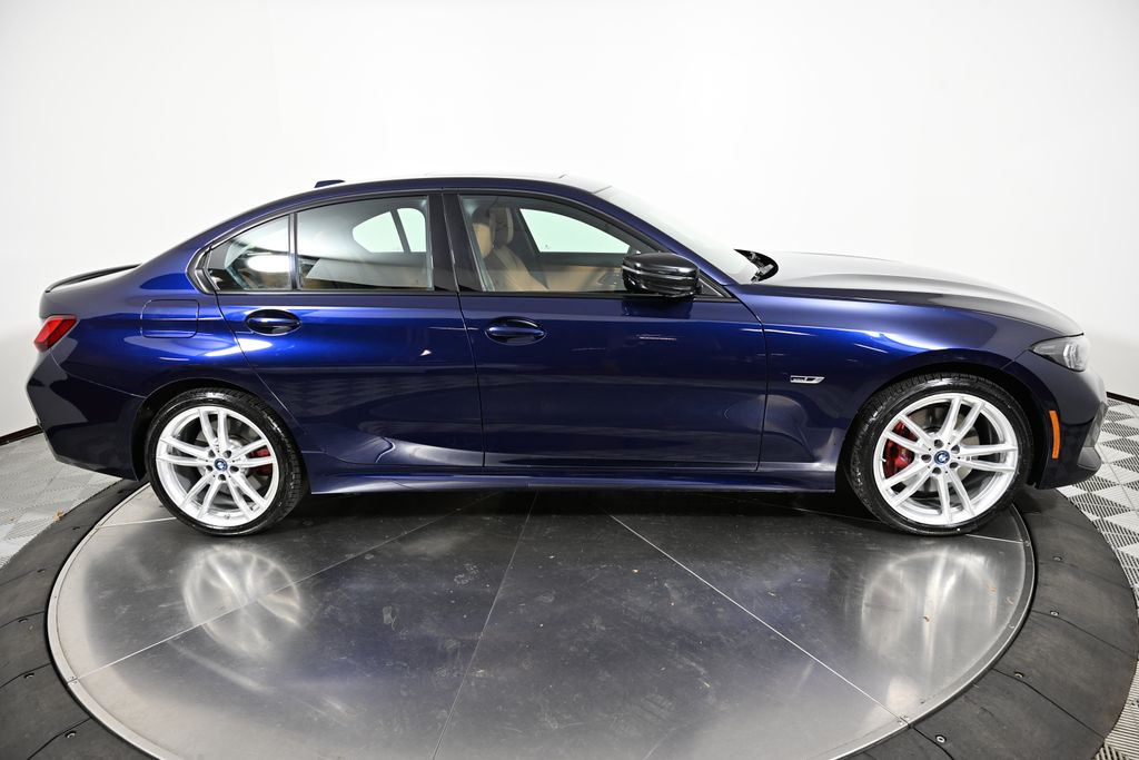 Thumbnail: 2023 BMW 3 Series - 6