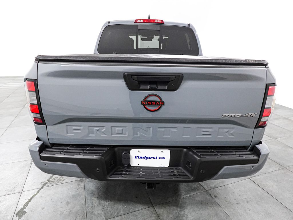 View vehicle photo 5