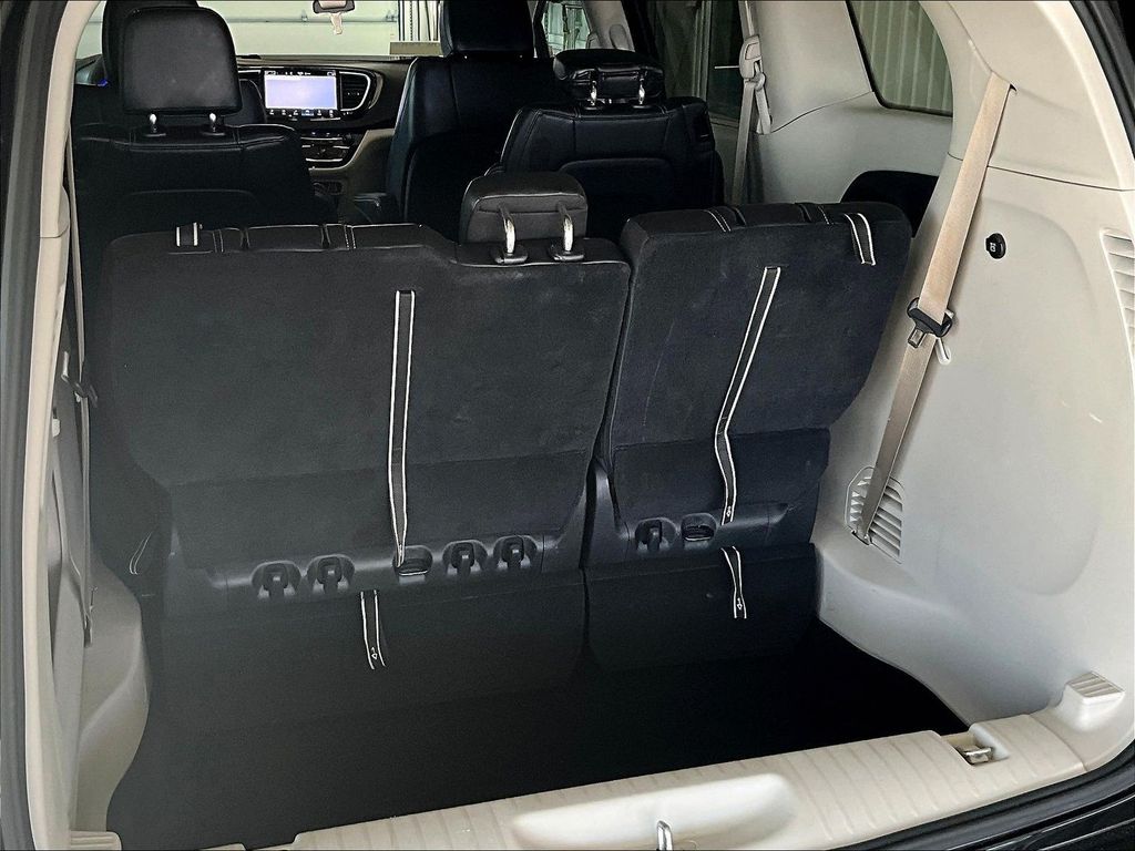 2023 Chrysler Pacifica — photo 36