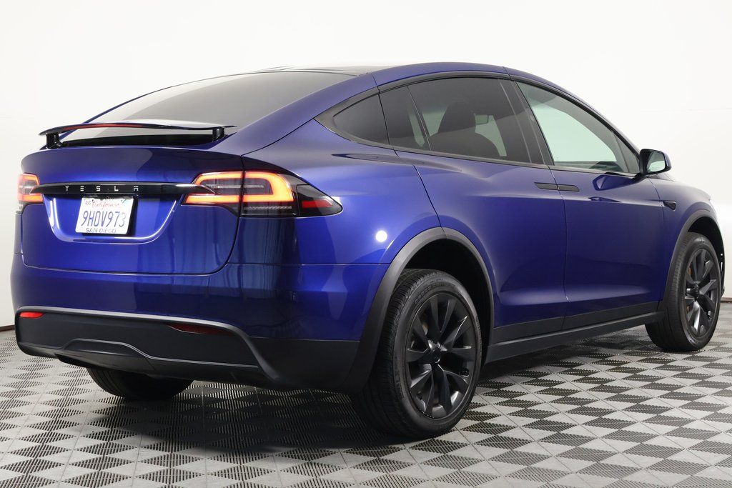 Thumbnail: 2023 Tesla Model X - 4