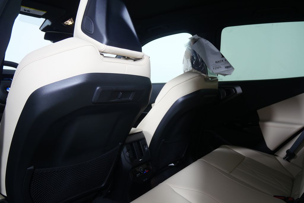 Thumbnail: 2026 BMW X3 - 16