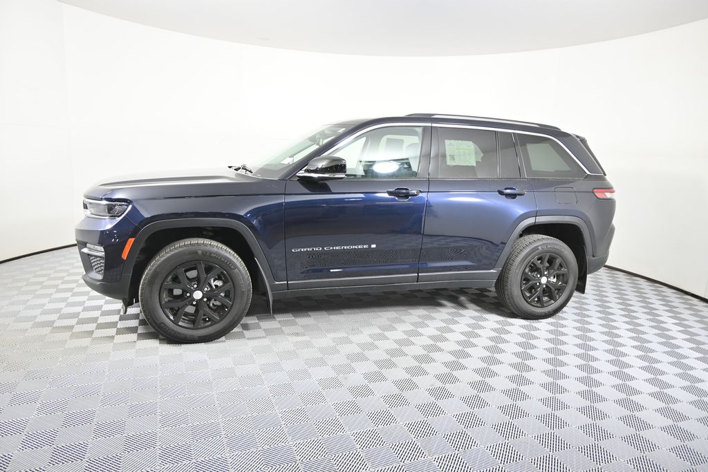 Used 2023 Jeep Grand Cherokee Limited with VIN 1C4RJHBG6P8882316 for sale in Forest Lake, Minnesota